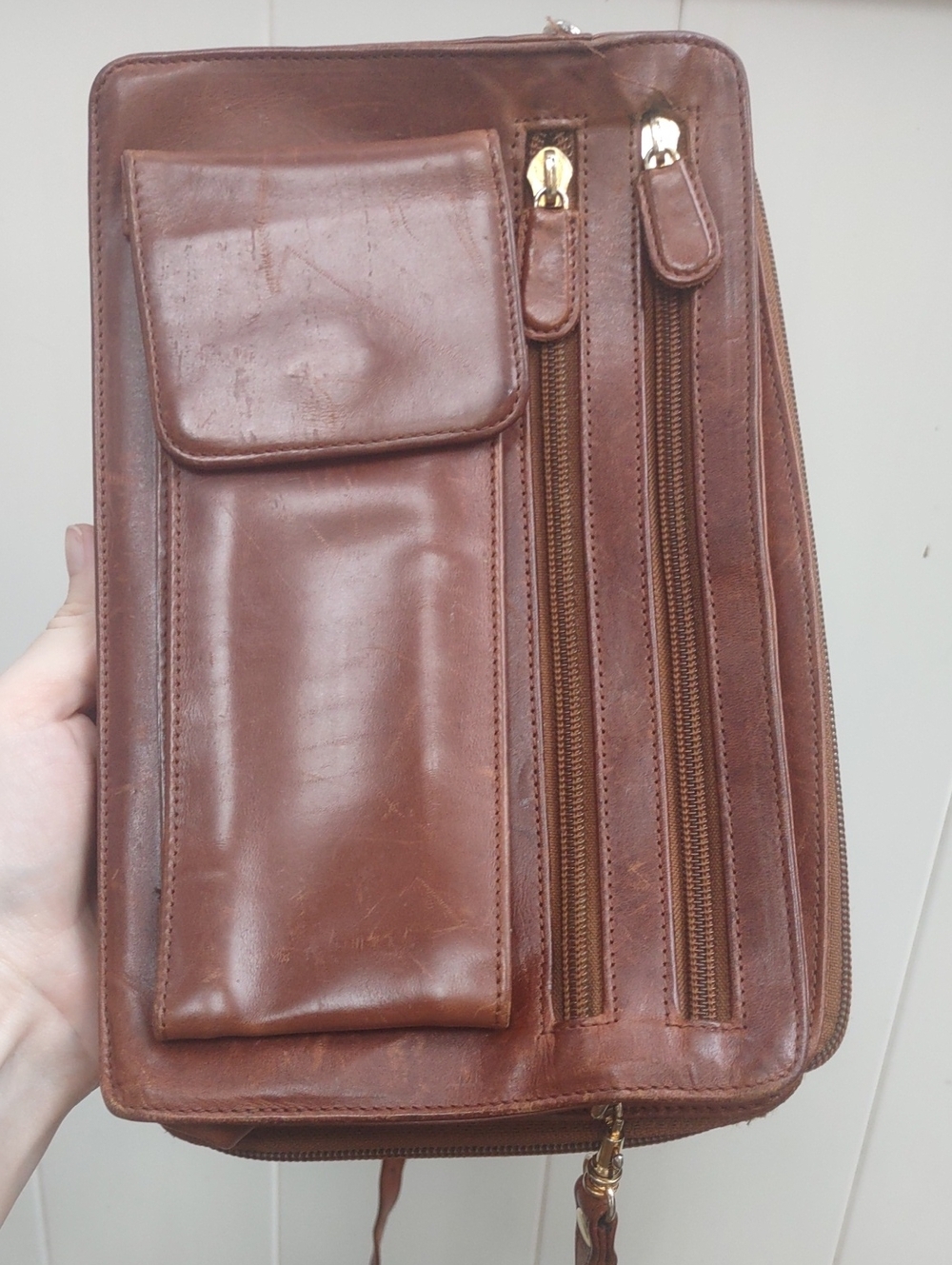 Vintage leather handbag by Exeter LTD